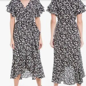 PLUS SIZE Max Studio Wrap dress